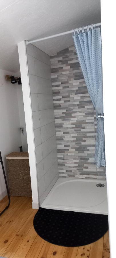 Charmant Logement Avec Terrasse Salinelles Exteriör bild