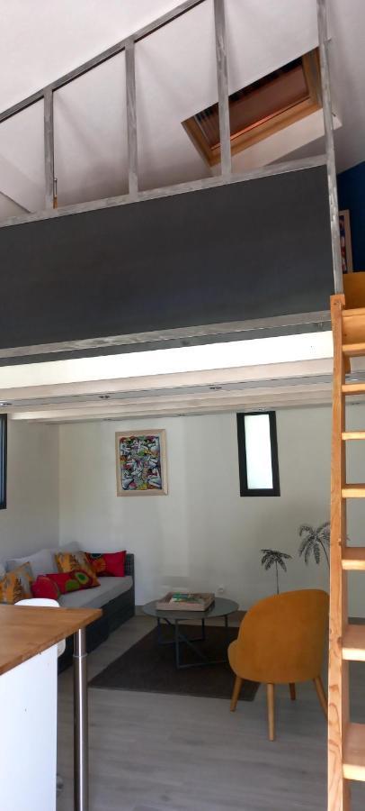 Charmant Logement Avec Terrasse Salinelles Exteriör bild