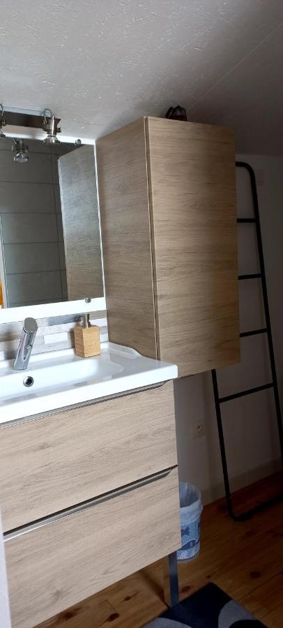 Charmant Logement Avec Terrasse Salinelles Exteriör bild